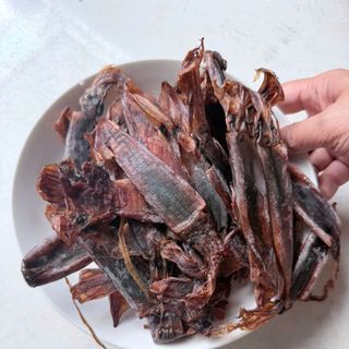 Khô mực chuối, mực con to dày ngọt túi hút chân không 500gr