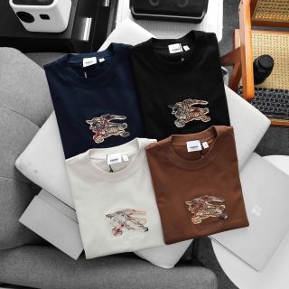 Mẫu áo thun Cotton 2c xịn, Logo thêu lót giống chuẩn hãng, tỉ mỉ từng đường kim.