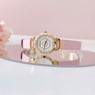 ĐỒNG HỒ NỮ CAO CẤP SALVATHORE FERRAGAMO DÂY DA HỒNG MẶT HOA NIỀNG VÀNG