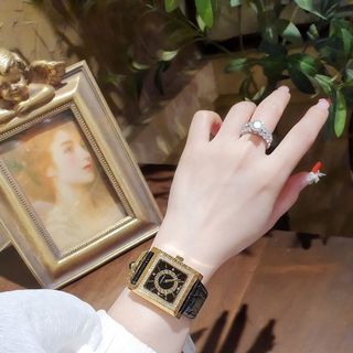 ĐỒNG HỒ NỮ CAO CẤP VERSEC DÂY DA MẶT VUÔNG HOA VĂN ĐÍNH HỘT