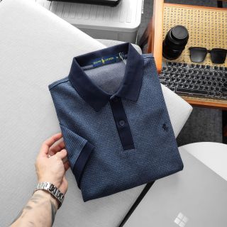 Mẫu Polo vải hãng, sợ vải mướt vừa phải, lên form đứng rất đẹp logo đính sắc nét
