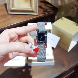 ĐỒNG HỒ NỮ CAO CẤP VERSEC DÂY LƯỚI MẶT CHỮ NHẬT NIỀNG THÉP