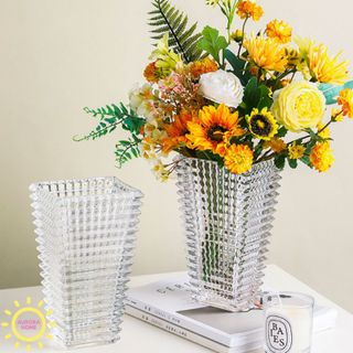 YT VT TM XM5 LọHoa Tháp Kim Cương 23cm, 25cm trắng (THÙNG 10C)