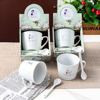 Cốc Sứ Kèm Thìa Nhựa Thiên Nga (THÙNG 100C)