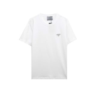 Áo thun nam.  Chất liệu Cotton 4 chiều, co giãn mềm mịn. Logo gắn ngực đơn giản, sắc nét