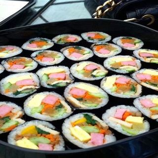 RONG BIỂN NƯỚNG NATUREAT 100 LÁ 230G hsd tháng 11/2026