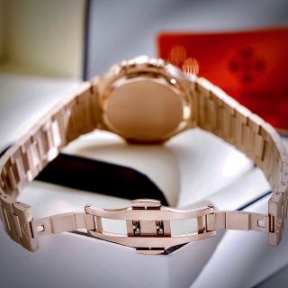 Pate Philip 𝟕𝟏𝟏𝟖-𝟏𝐀-
𝟎𝟎𝟏 𝐍𝐚𝐮𝐭𝐢𝐥𝐮𝐬 𝐖𝐚𝐭𝐜𝐡