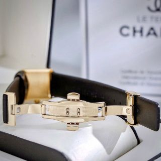 Đồng Hồ Chan 𝐌𝐚𝐝𝐞𝐦𝐨𝐢𝐬𝐞𝐥𝐥𝐞