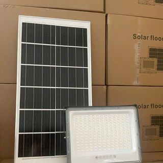ĐÈN LED NĂNG LƯỢNG MẶT TRỜI ̀̀̀500W IP68 giá sỉ - giá bán buôn phụ kiện ̀̀̀̀ mắt ngọc