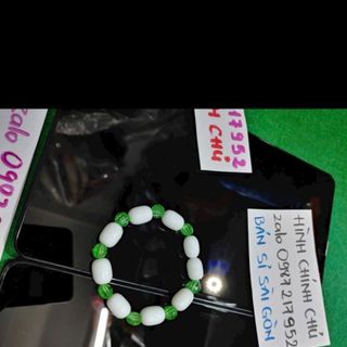 Chuỗi đeo tay phong thủy mix đá trắng nha