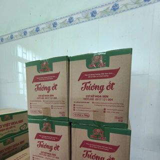 Tương Ớt 700g ( 1 thùng 12 chai) Tương Việt Hoa Sen