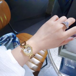 ĐỒNG HỒ NỮ CAO CẤP GUECC DÂY LẮC THÉP HỒNG VÀ VÀNG PHIÊN BẢN KỈ NIỆM ĐẶC BIỆT