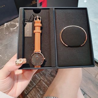 SET DANIEL W CAO CẤP DA PETITE VÀ CUFF FULLBOX HỘP NƠ ĐỎ