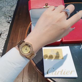 SĂN SALE ĐỒNG HỒ NỮ THỜI TRANG CHANEU VÀNG MẶT VIỀN ĐÁ RƠI