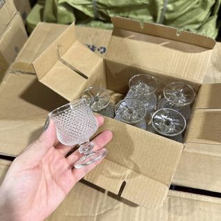 LY RƯỢU TÂY THUỶ TINH F132E