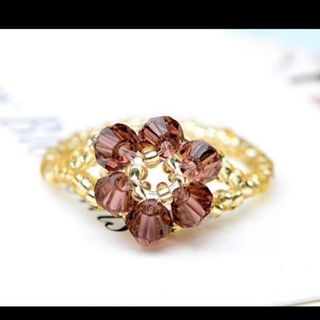 Nhẫn đeo tay đẹp pha lê nè