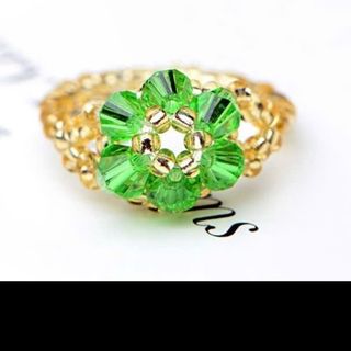 Nhẫn đeo tay đẹp pha lê nè