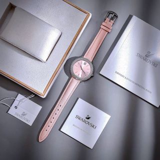 Đồng hồ Swarovs nữ hồng phấn