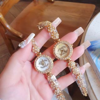 SĂN SALE ĐỒNG HỒ NỮ THỜI TRANG CHANEU DÂY HOA MẶT LOGO