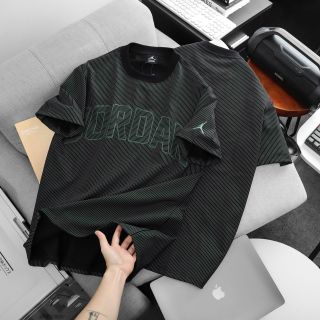 T shirt nam.   Chất  Cotton 100% 4c.  Dày Mịn mát. Thấm hút mồ hôi. Chất đẹp