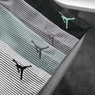 T shirt nam.   Chất  Cotton 100% 4c.  Dày Mịn mát. Thấm hút mồ hôi. Chất đẹp