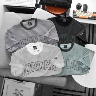 T shirt nam.   Chất  Cotton 100% 4c.  Dày Mịn mát. Thấm hút mồ hôi. Chất đẹp