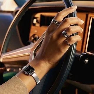 SET VALENTINE DANIEL CAO CẤP LƯỚI QUADRO VÀ CUFF FULLBOX HỘP NƠ ĐỎ