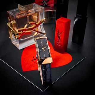 SALE SET QUÀ VALENTINE ĐỒNG HỒ SIÊU CẤP YXL HỘP TRÁI TIM KÈM BỘ MỸ PHẨM