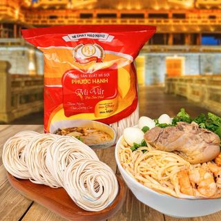 Món Bánh canh khô nổi tiếng ở Huế được làm từ 100% bột mỳ nguyên chất với công thức gia truyền. Bánh canh bột mì khô Phước Tâm làm các món bánh canh thịt bò, tim cật, heo, vịt, cá lóc...rất ngon và hấp dẫn.  - Mảnh đất cố đô Huế nổi tiếng với nhiều đặc sản