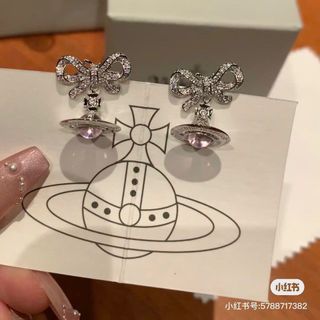 QUÀ VALENTINE HOA TAI VÀ DÂY CHUYỀN SIÊU CẤP VIVIENNE MẶT NƠ ĐÁ FULLBOX