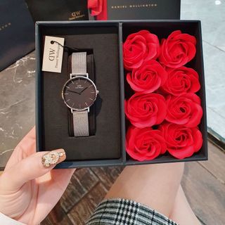 SET VALENTINE DANIEL CAO CẤP DA LƯỚI PETITE VÀ HOA HỒNG HỘP NƠ ĐỎ