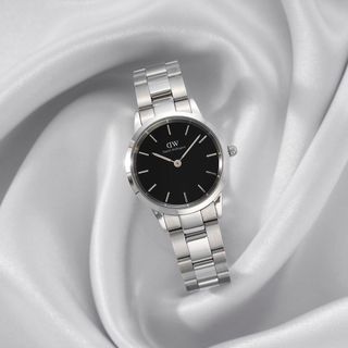 ĐỒNG HỒ NAM NỮ CAO CẤP DANIEL W ICONIC LINK DÂY THÉP SILVER MẶT ĐEN FULLBOX HỘP NƠ