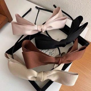 Cài nơ vải gọng đen-lố 12c mix các màu  trên 190k/lố 12 (15.8k/c)