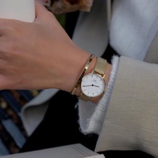 ĐỒNG HỒ NAM NỮ CAO CẤP DANIEL W DÂY LƯỚI VÀNG HỘP NƠ TEM