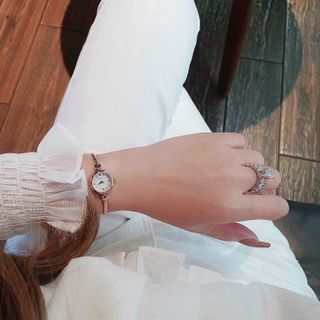 ĐỒNG HỒ NỮ CHÍNH HÃNG FUNMEI F20207 DÂY THÉP MẶT SIÊU NHỎ HỘP HOA VALENTINE