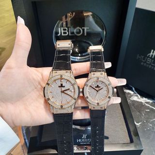 SĂN SALE ĐỒNG HỒ COUPLE CAO CẤP HULOT MẶT FULL HỘT NIỀNG ĐỒNG
