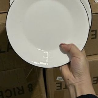 Đĩa Sứ Trắng Viền Đen 6 (THÙNG 96C)