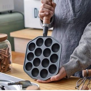 CHẢO GANG NƯỚNG VIÊN BẠCH TUỘT 14 LỖ