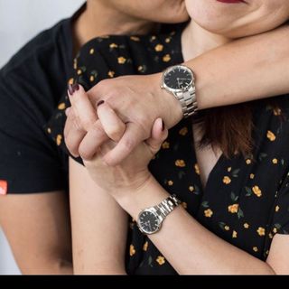 SET VALENTINE DANIEL W CAO CẤP COUPLE ICONIC SIZE NAM VÀ NỮ HỘP NƠ ĐỎ