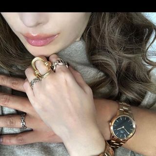 SET VALENTINE DANIEL W CAO CẤP COUPLE ICONIC SIZE NAM VÀ NỮ HỘP NƠ ĐỎ
