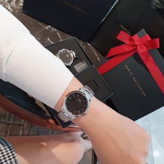 SET VALENTINE DANIEL W CAO CẤP COUPLE ICONIC SIZE NAM VÀ NỮ HỘP NƠ ĐỎ