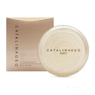 PHẤN PHỦ NÉN MÀU TỰ NHIÊN GEO
CATALINA PACT BEIGE #1
