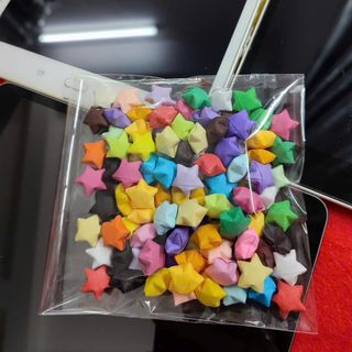 Combo 1000 ngôi sao giấy xếp sẵn giá 300k