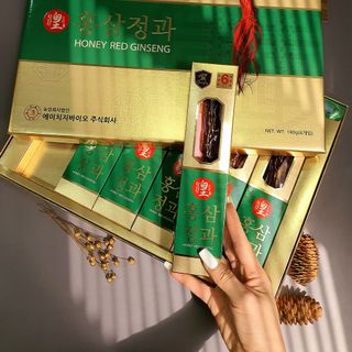 HỒNG SÂM CỦ TẨM MẬT ONG (180G X 6CỦ/ HỘP, 20 HỘP/THÙNG)