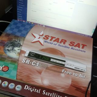 Đầu thu test sóng STAR SAT SR-C1