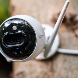 23.07 về hàng... Camera Wi-Fi 2MP Ezviz C3X Dual lens FHD 1080P ( Có màu kể cả ánh sáng yếu | 50Hz: 25fps | 144Mbps | Đàm thoại | Vỏ Thép )