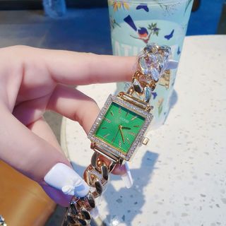 SĂN SALE ĐỒNG HỒ NỮ THỜI TRANG GUECC DÂY XÍCH MẶT VUÔNG GOLD
