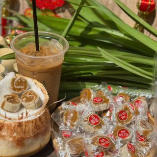 KẸO DỪA NON CUỘN CÀ PHÊ – MỀM DẺO, DỄ ĂN 500G - WINNIE HOUSE