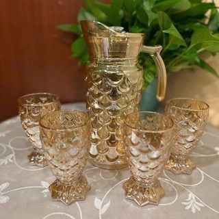 BỘ BÌNH THUỶ TINH DELI VÀNG KÈM 6 LY VẢY CÁ YZH-34L76 (T6)