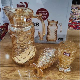 BỘ BÌNH THUỶ TINH DELI VÀNG KÈM 6 LY VẢY CÁ YZH-34L76 (T6)